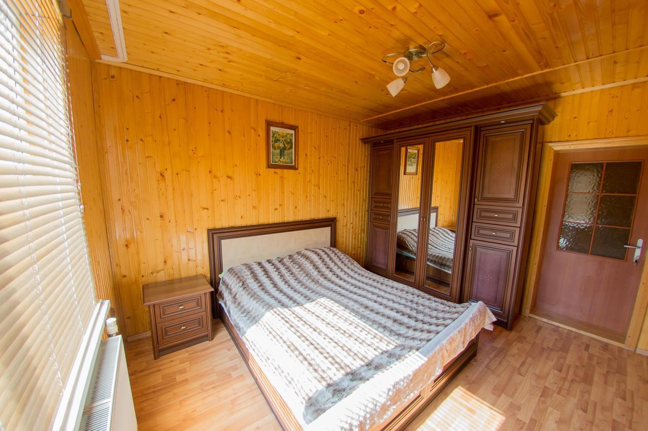 Guest House Suzirya Karpat Yaremche Luaran gambar