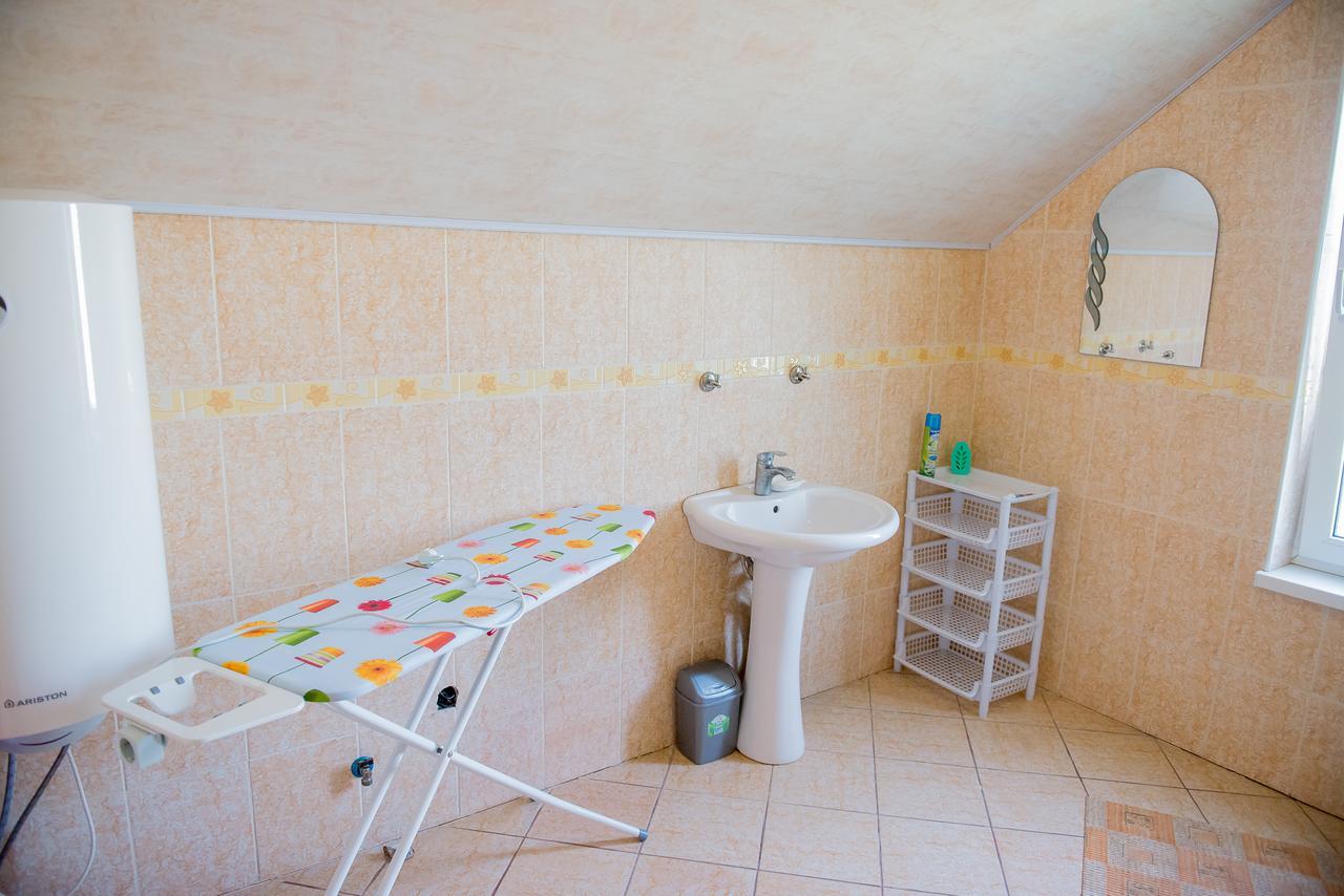 Guest House Suzirya Karpat Yaremche Luaran gambar